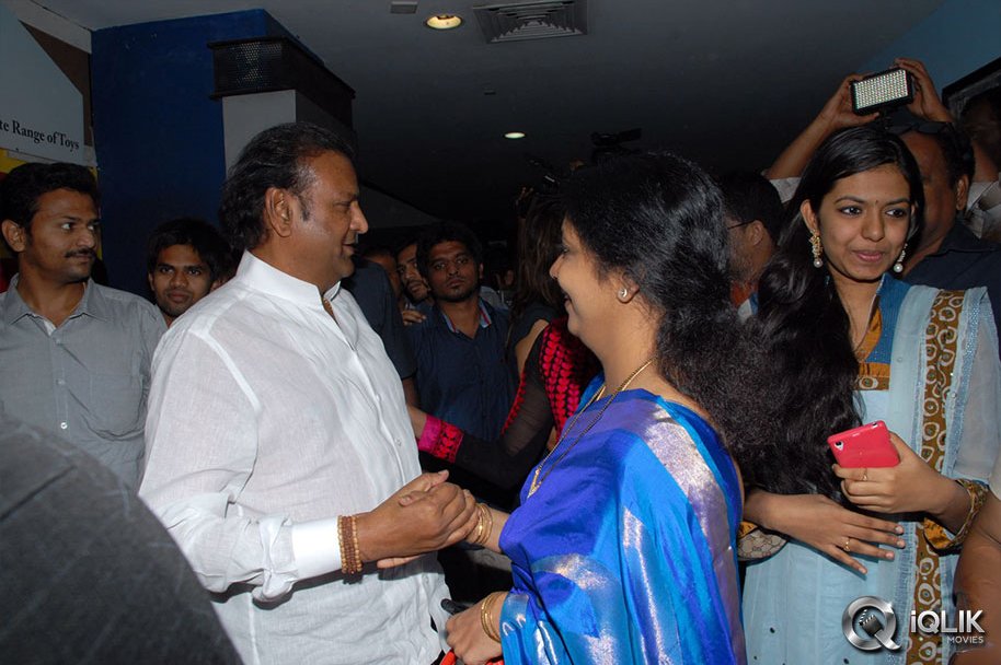 Rowdy-Movie-Premiere-Show